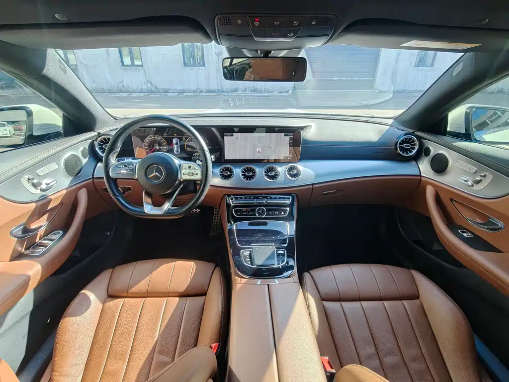 Mercedes-Benz E-Class (Import) — миниатюра 6