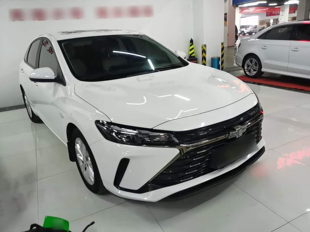 Chevrolet Monza 1.5 л 2023 г. Белый, пробег 43600 км