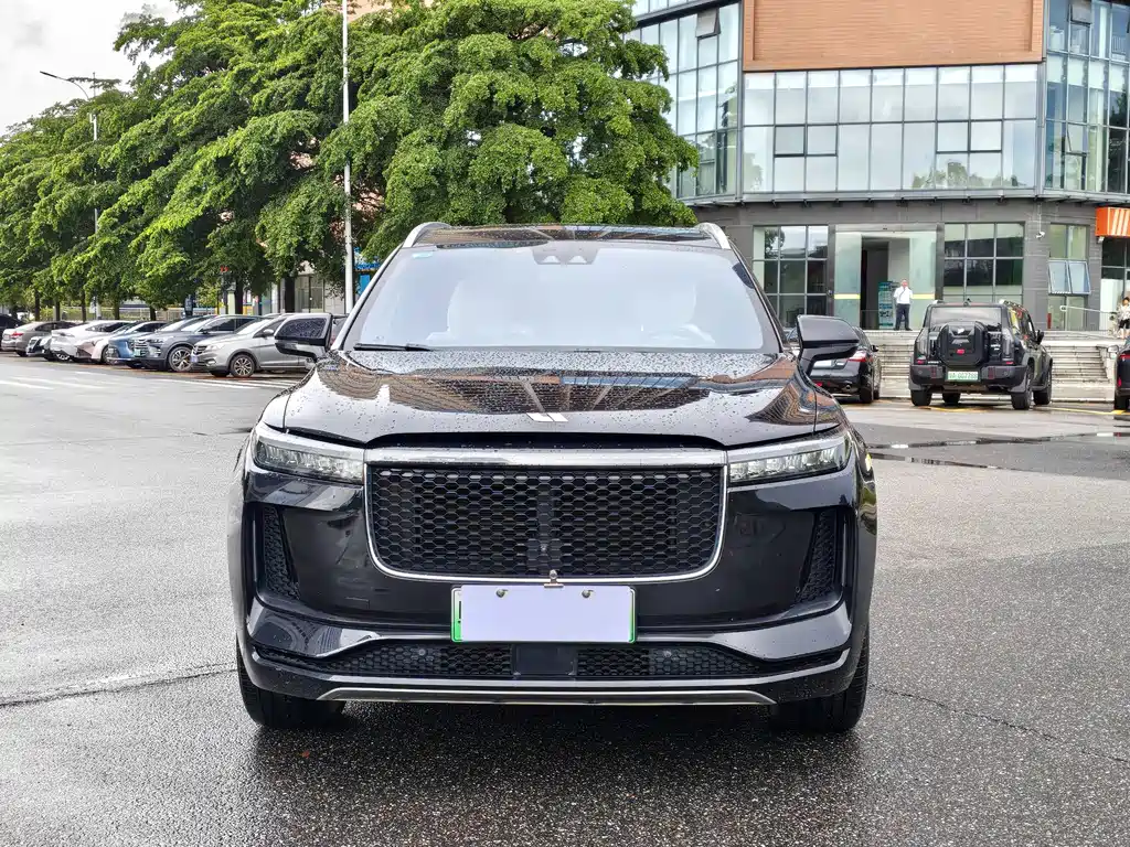 Li Auto ONE 2020 6 мест