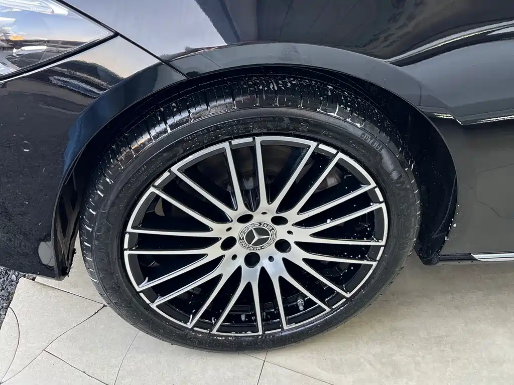 Mercedes-Benz C-Class — миниатюра 9