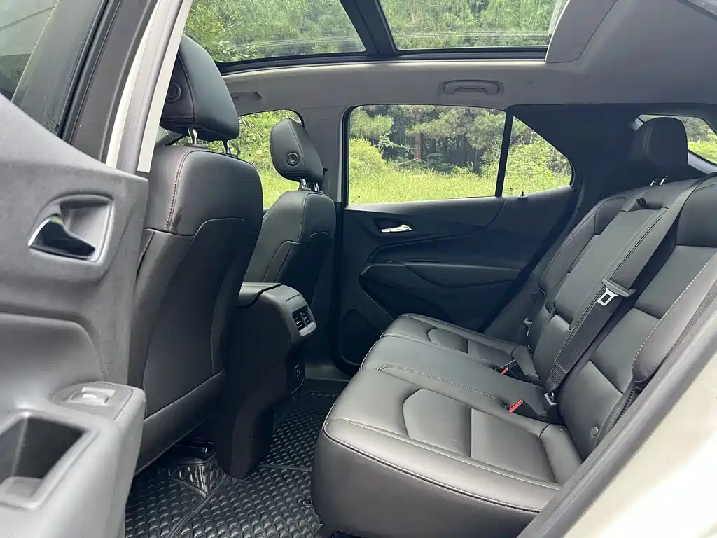 Chevrolet Equinox — миниатюра 6