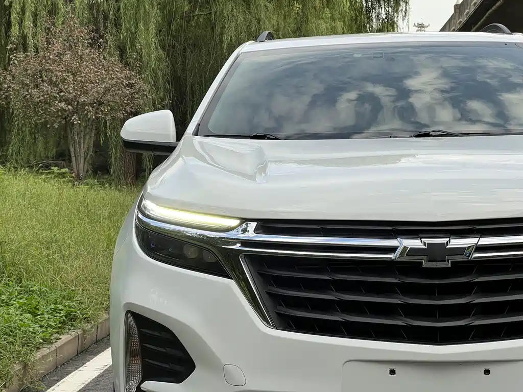 Chevrolet Equinox — миниатюра 9
