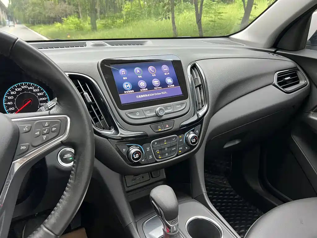 Chevrolet Equinox — миниатюра 14