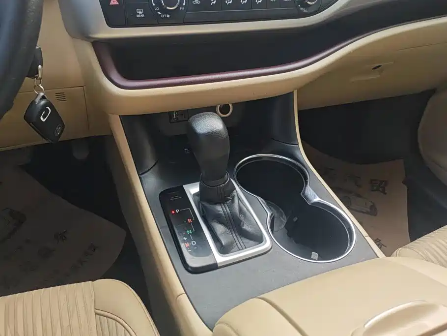 Toyota Highlander — миниатюра 16