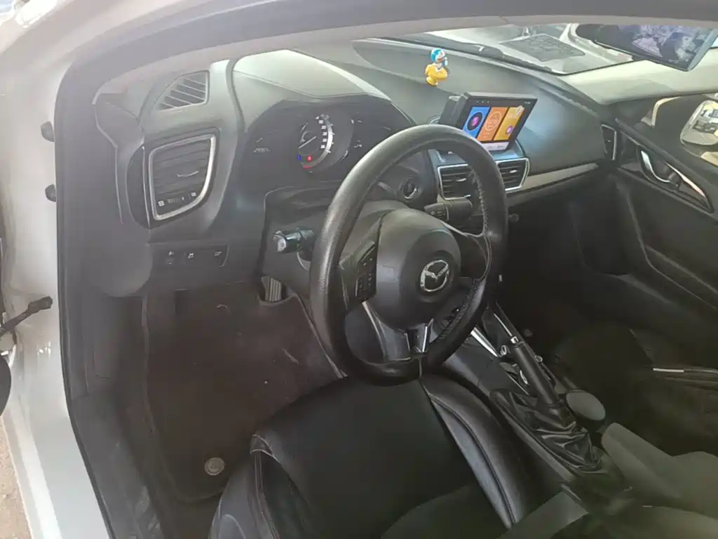 Mazda 3 Axela — миниатюра 10
