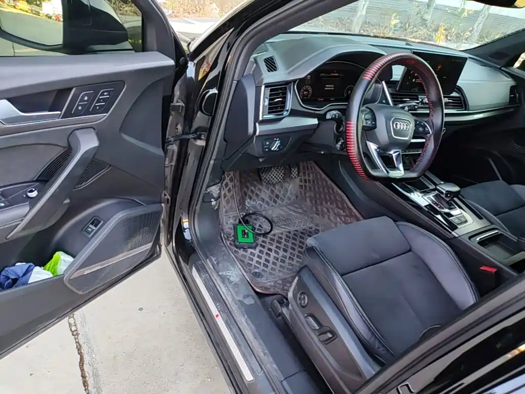 Audi Q5L Sportback — миниатюра 16