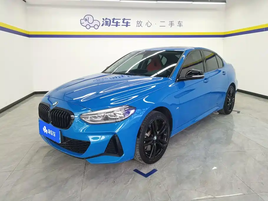 宝马1系 2022款 125i M运动曜夜版 2022