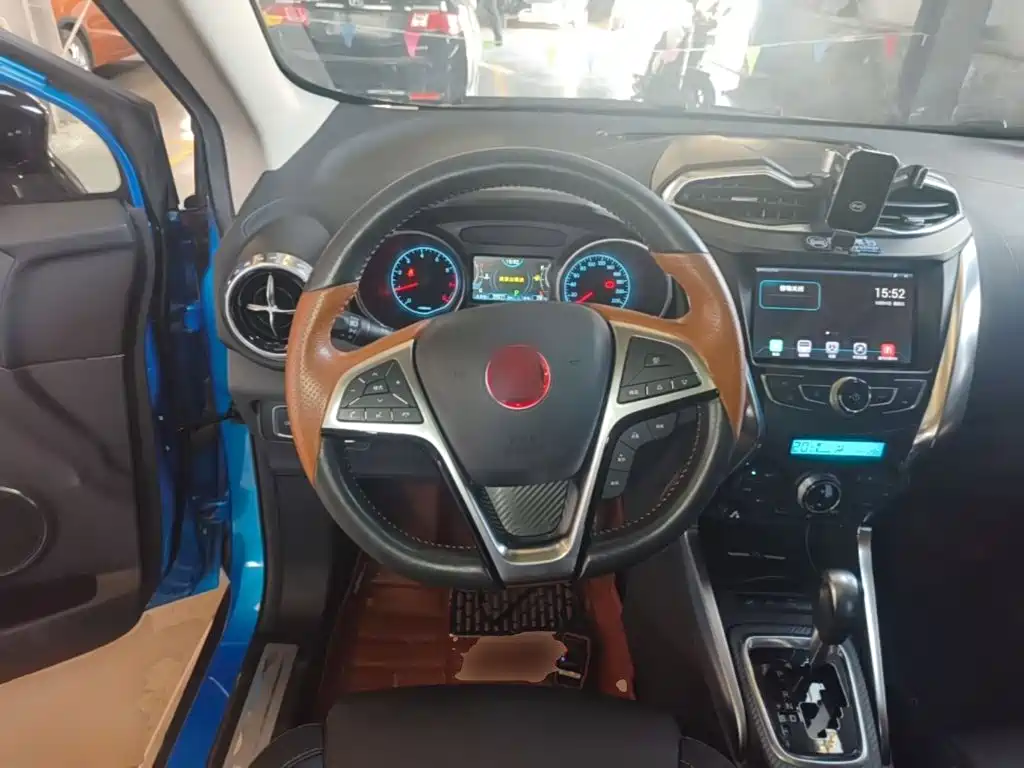 BYD Yuan — миниатюра 11