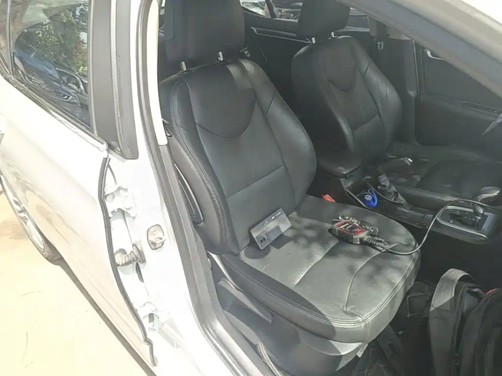 Citroen C4L — миниатюра 25