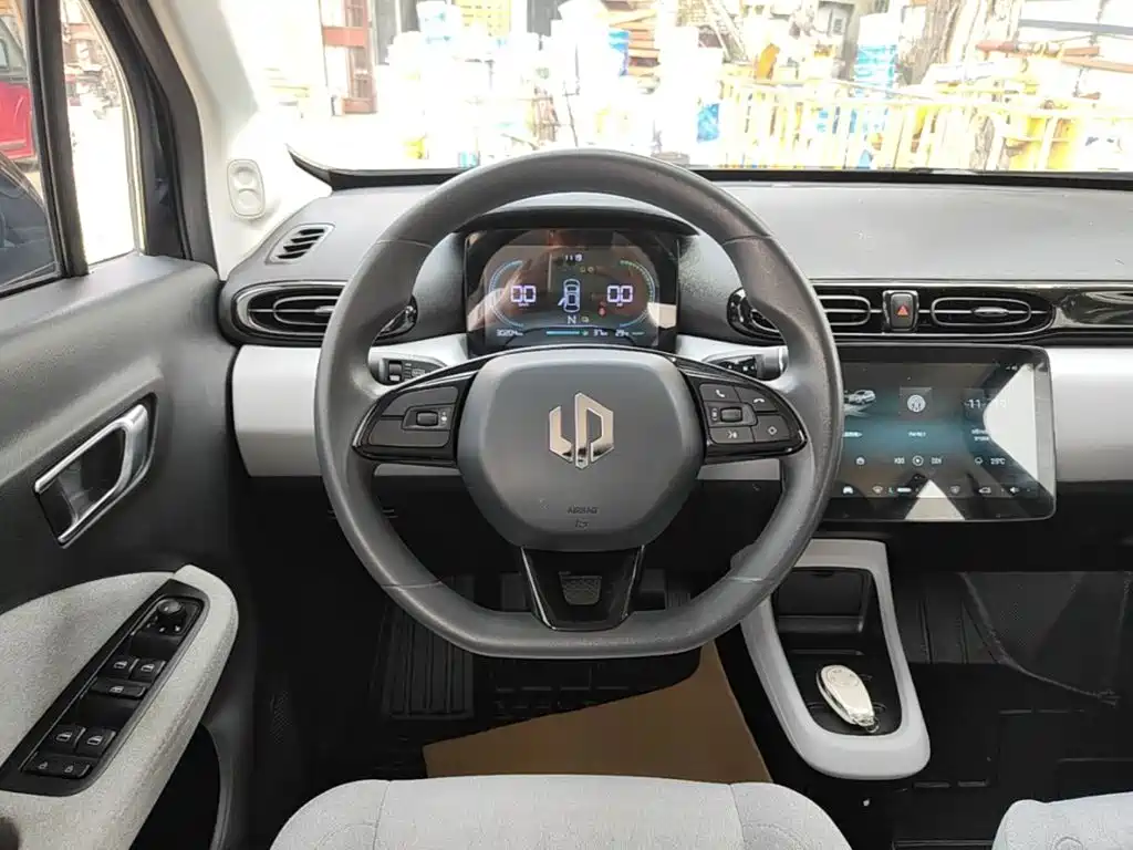Leapmotor Leapmotor T03 — миниатюра 11