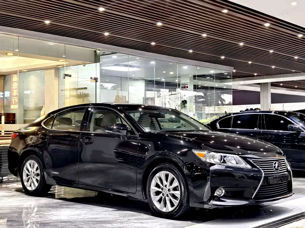 Lexus ES — миниатюра 3
