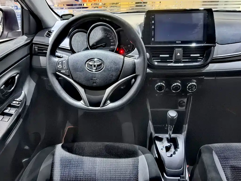 Toyota Vios — миниатюра 7