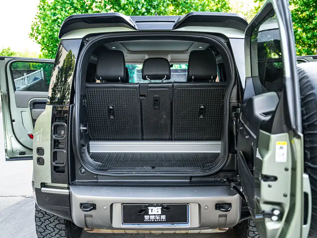 Land Rover Land Rover Defender 2021 90 P400