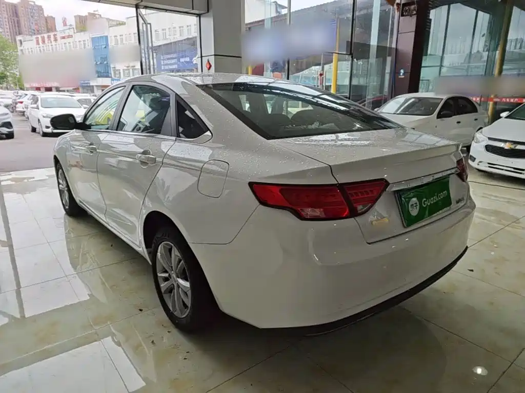 Geely Emgrand GL — миниатюра 5