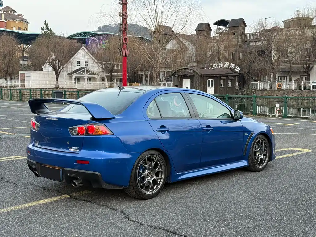 Mitsubishi Lancer 2015 2.0L