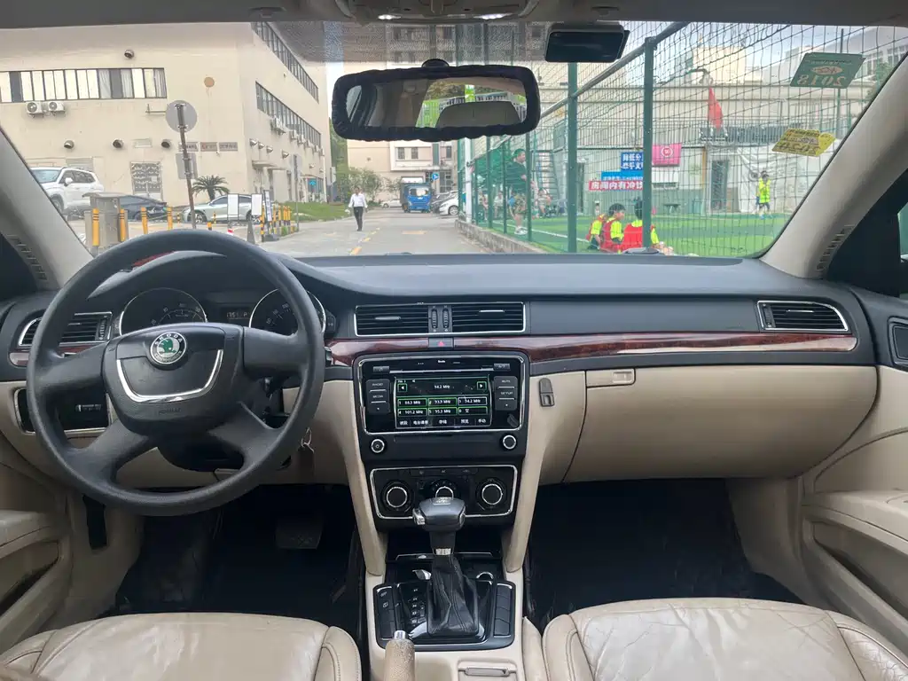Skoda Superb 2010 1.4TSI DSG