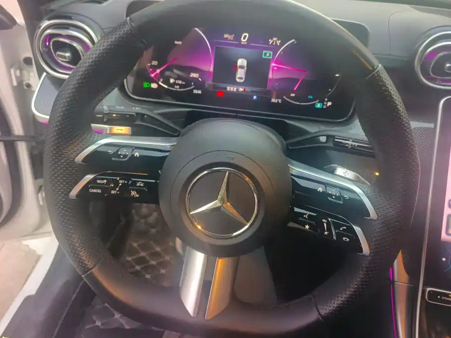 Mercedes-Benz C-Class — миниатюра 15