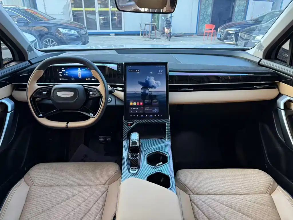 Geely Boyue L — миниатюра 6