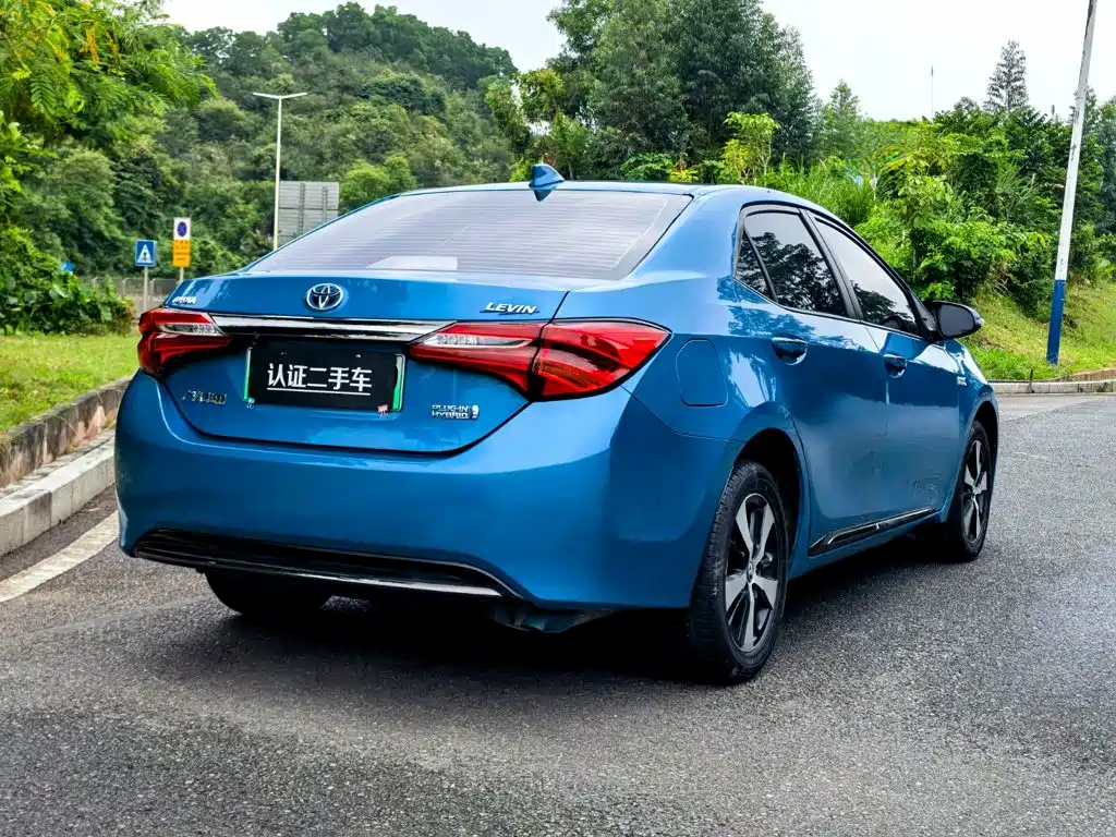 Toyota Levin Twin Engine E+ — миниатюра 7