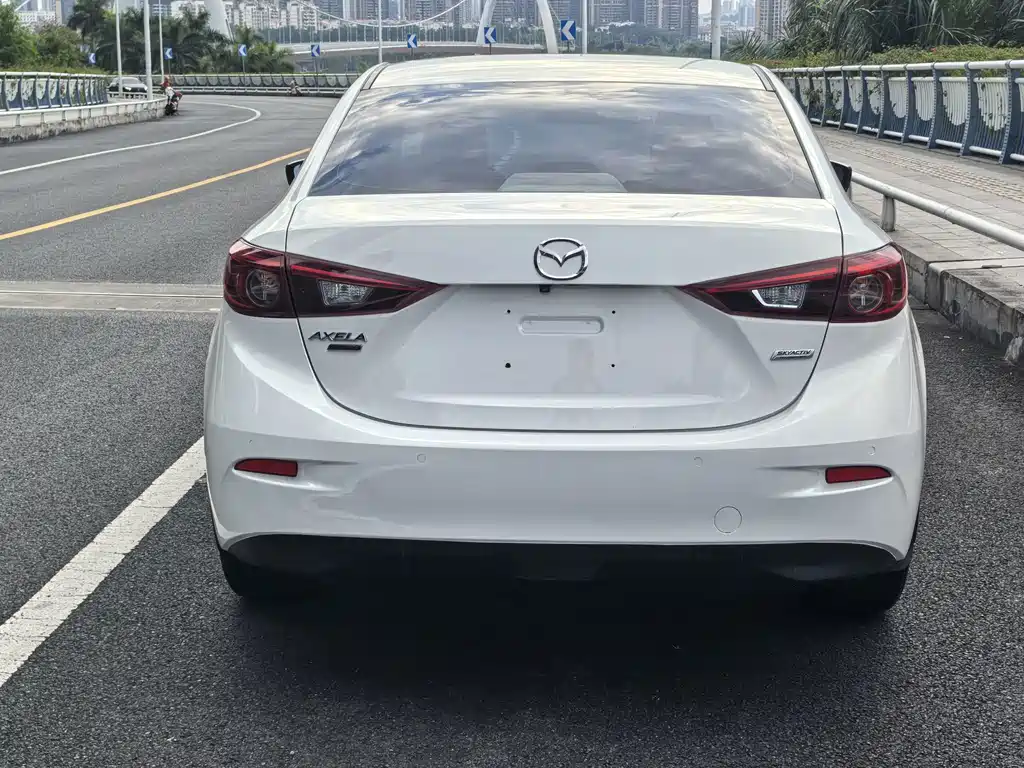 Mazda 3 Axela — миниатюра 6