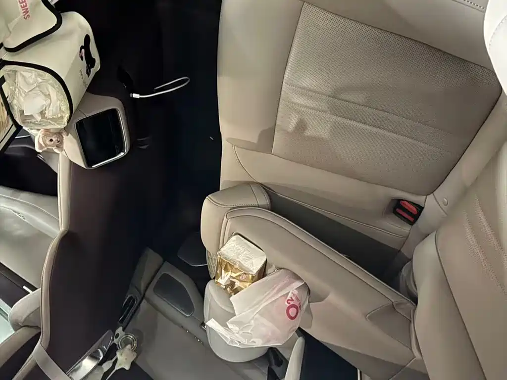 XIAOMI CAR XIAOMI YU7