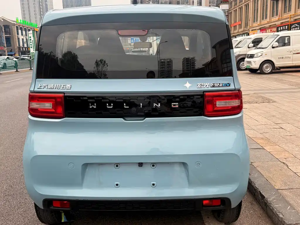 Wuling MINIEV — миниатюра 5