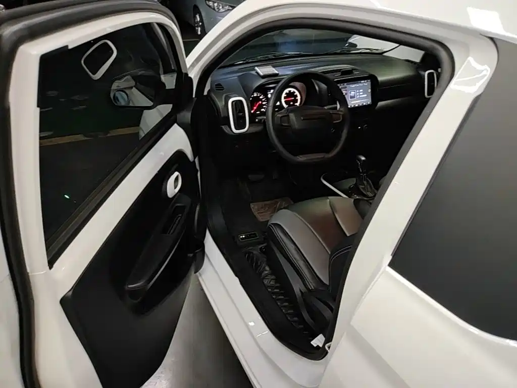 Roewe Clever — миниатюра 16