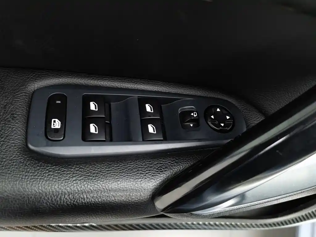 Peugeot 308S — миниатюра 9