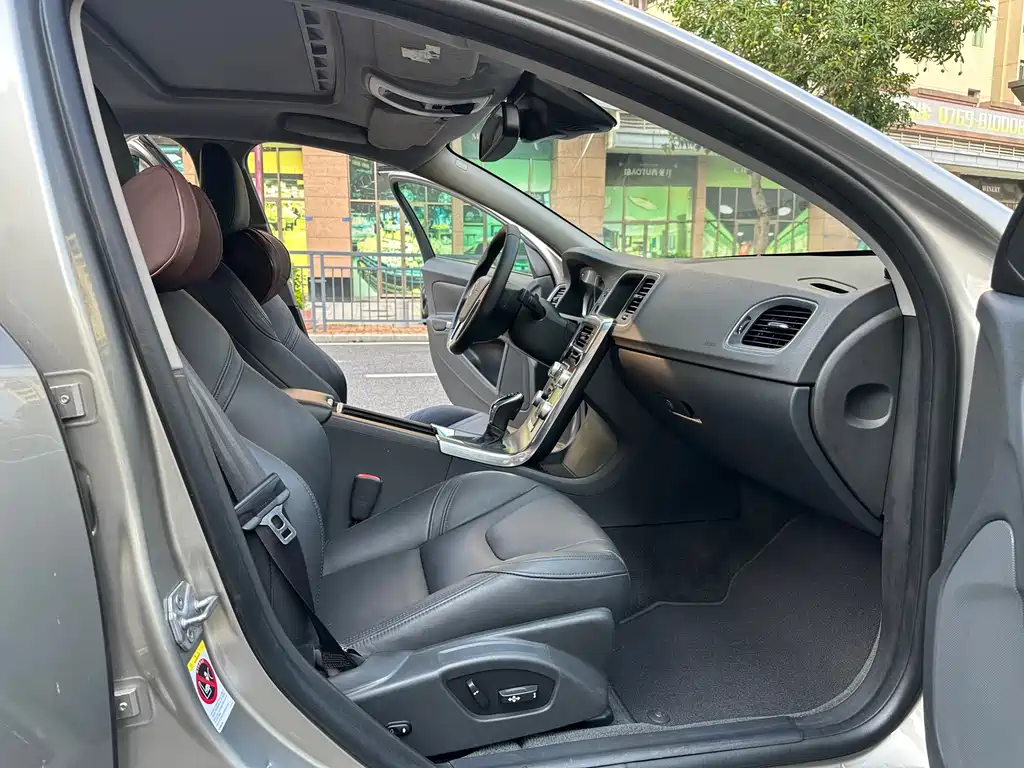 Volvo S60 S60L T5 Smart Drive Edition, фото 17