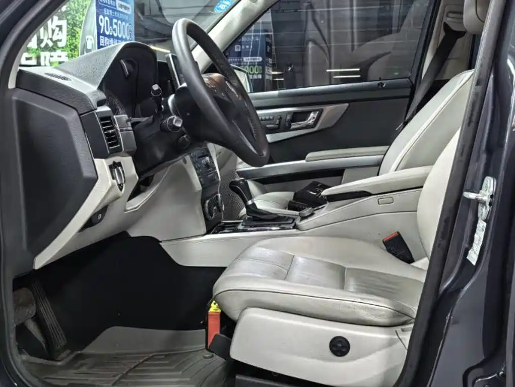 Mercedes-Benz GLK-Class (Import) — миниатюра 4