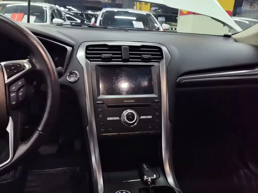 Ford Mondeo — миниатюра 13