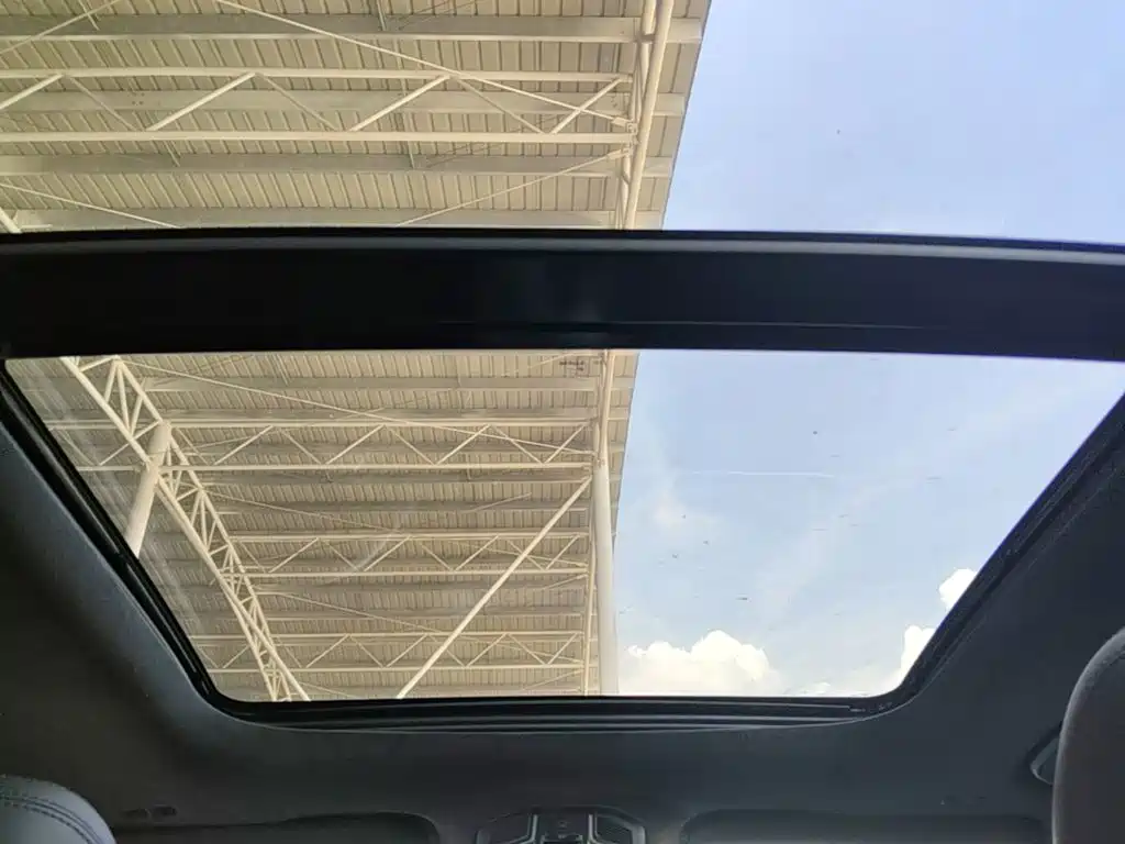 Geely Xingyue L — миниатюра 18