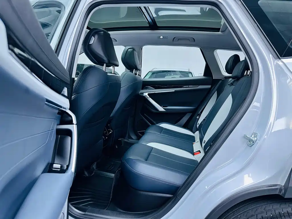 GEELY AUTOMOBILE BOYUE L