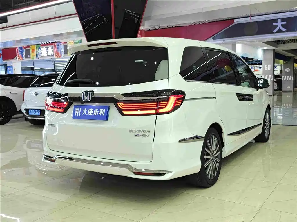 Honda Elysion — миниатюра 6
