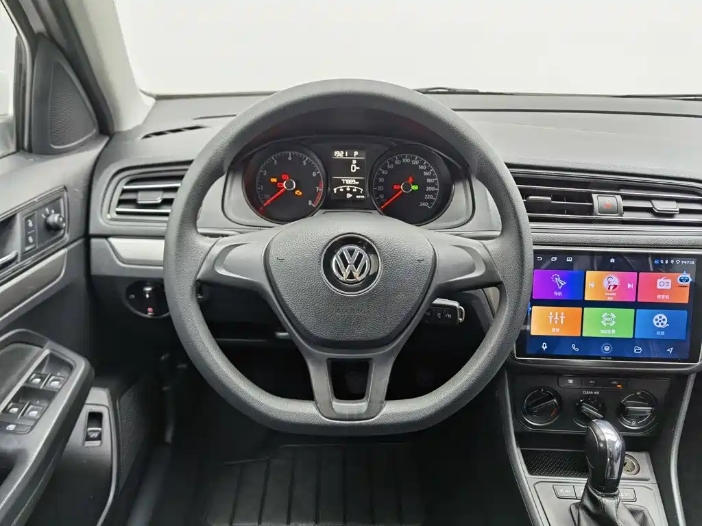 Volkswagen Lavida — миниатюра 11