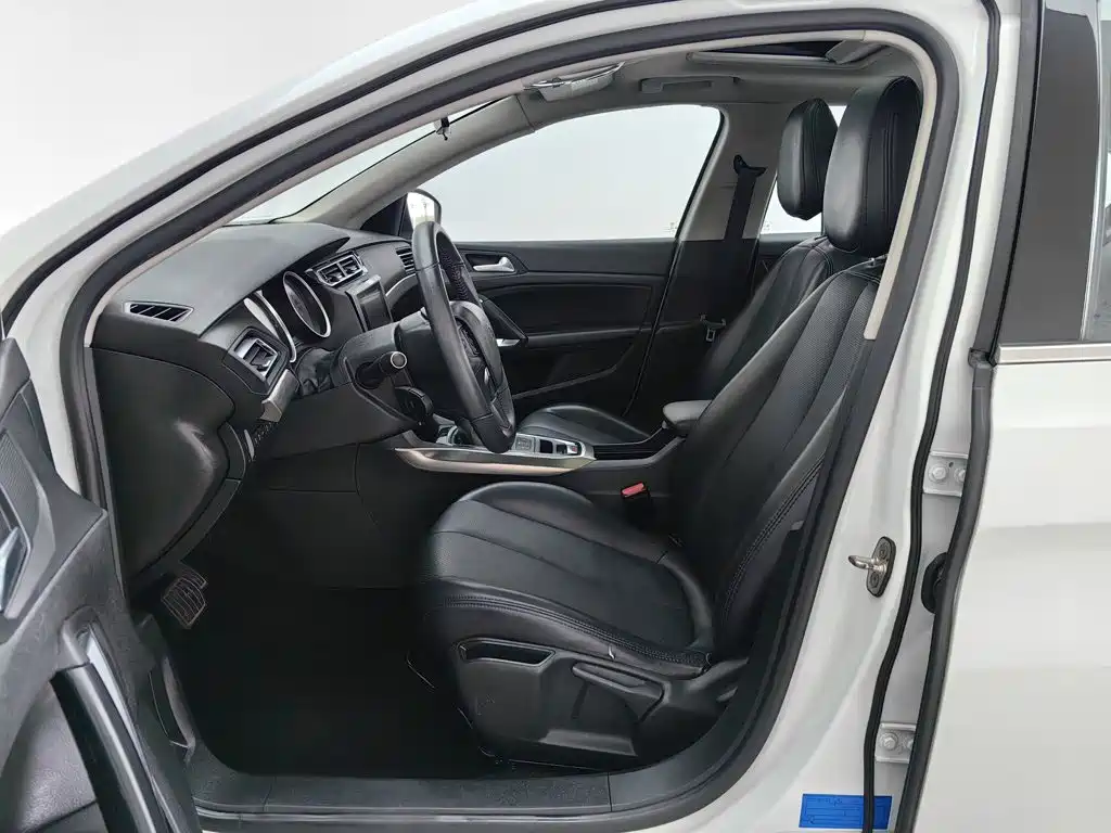 Peugeot 408 — миниатюра 10