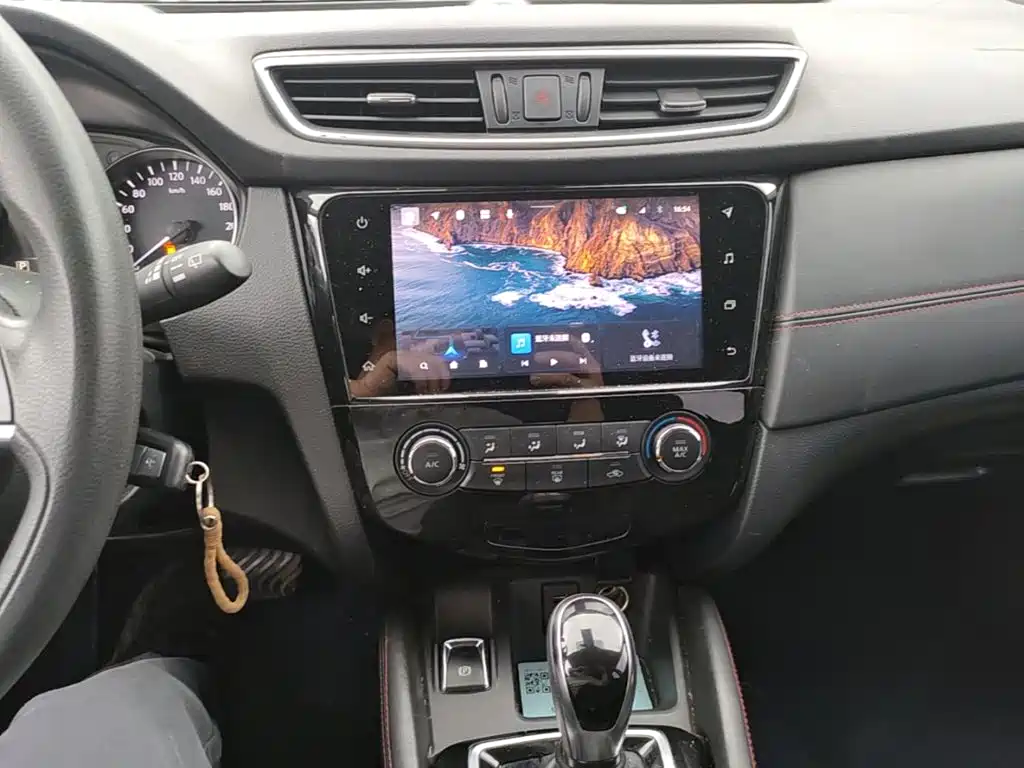 Nissan Qashqai — миниатюра 13