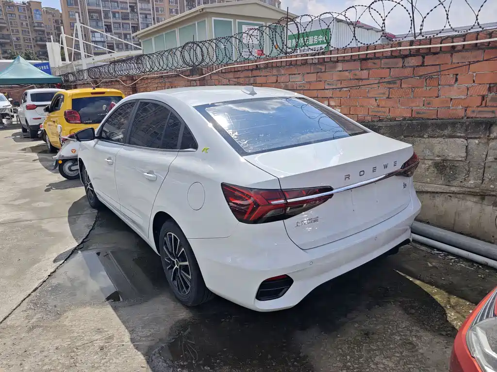 Roewe i5 — миниатюра 14
