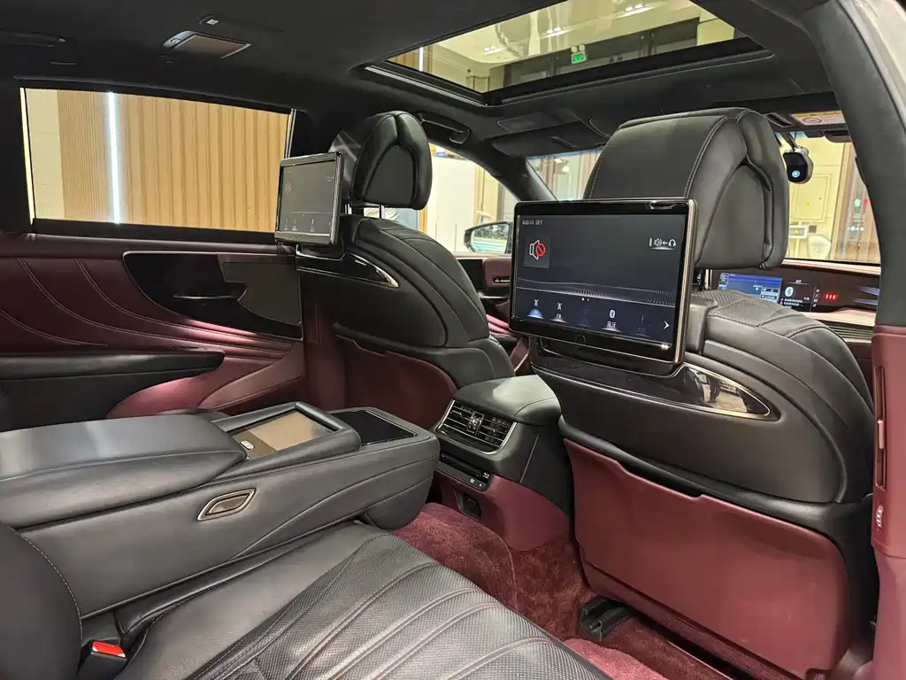Lexus LS — миниатюра 19
