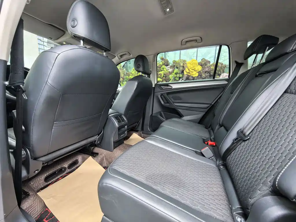 Volkswagen Tiguan L — миниатюра 6