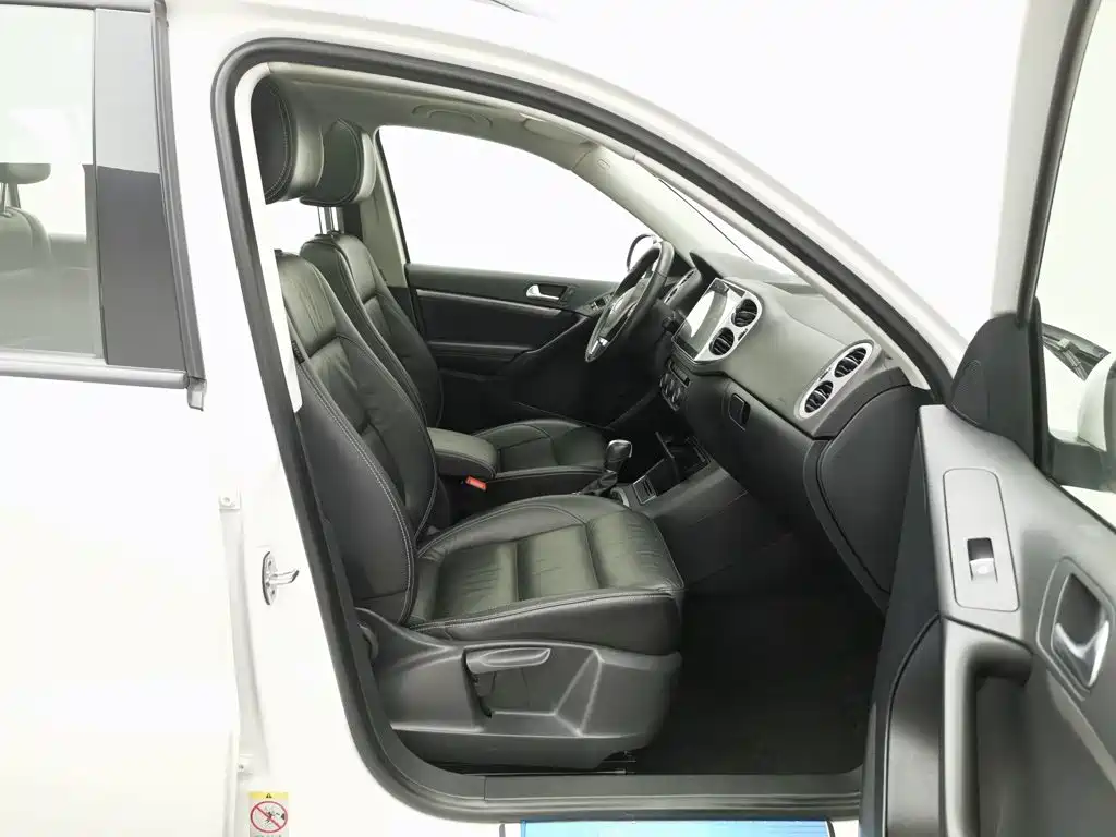 Volkswagen Tiguan — миниатюра 23