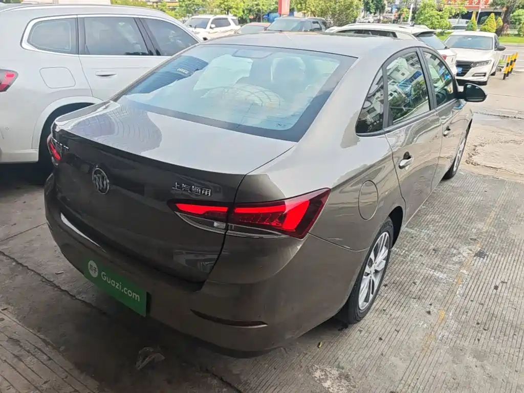 Buick Excelle — миниатюра 7