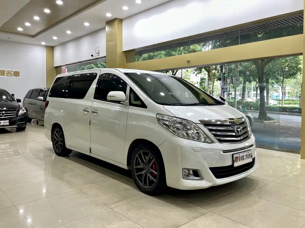 Toyota Alphard 2011 3.5L Luxury