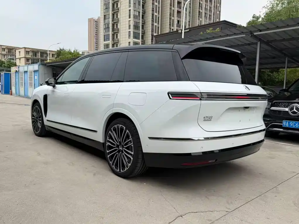 NIO ES8 — миниатюра 7