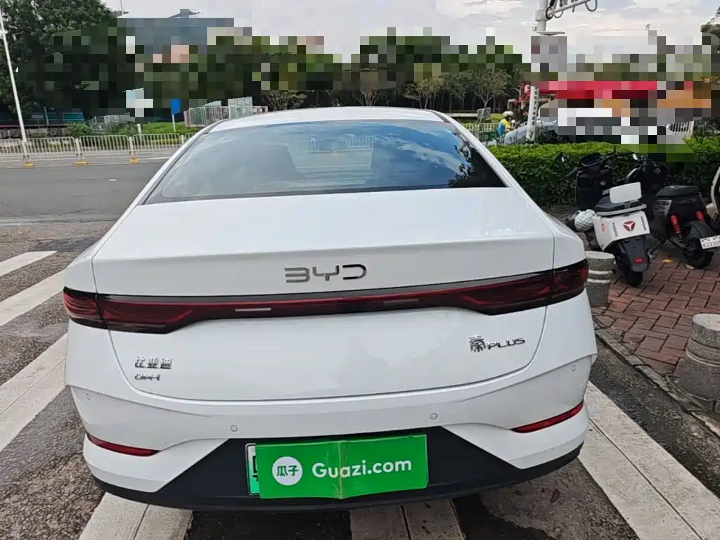 BYD Qin Plus PLUS 2025 DM-i Smart Drive 128KM