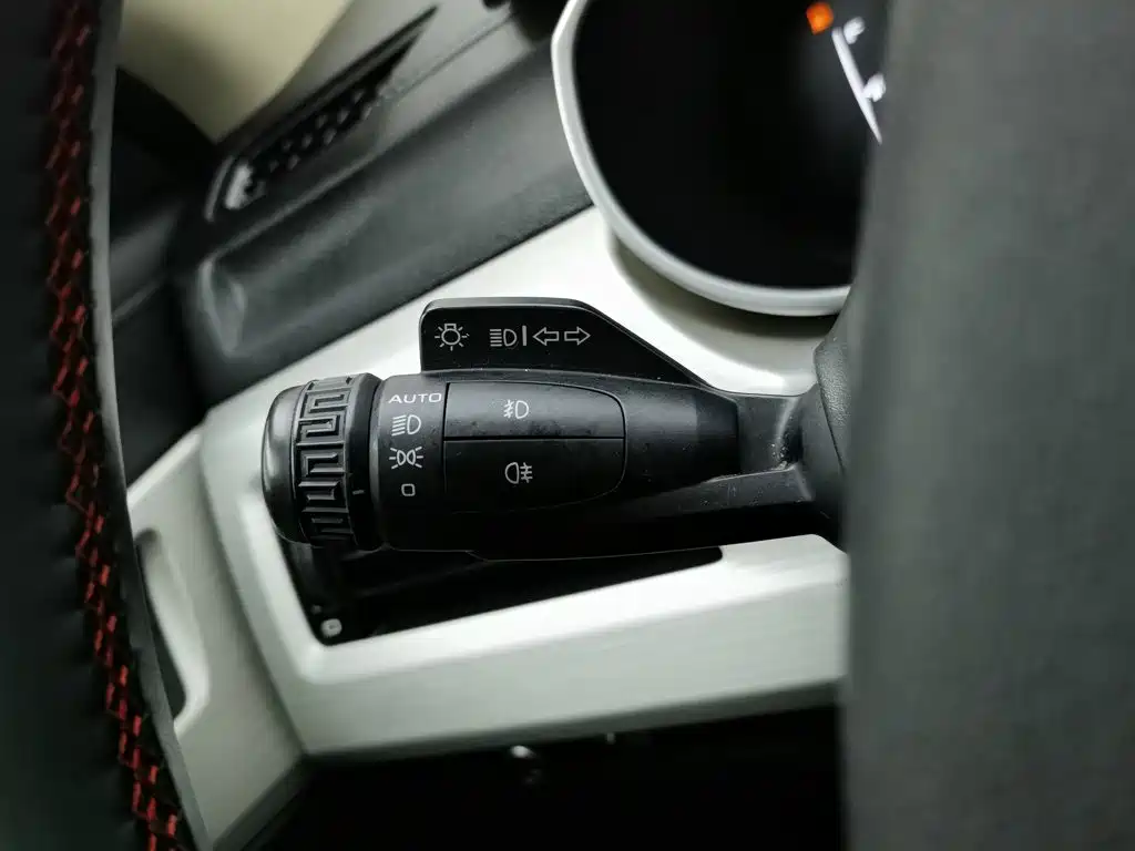Geely Boyue — миниатюра 21
