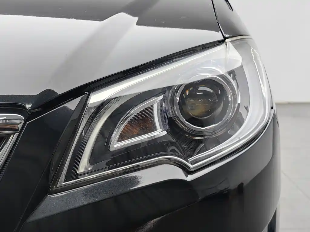 Toyota Corolla — миниатюра 7