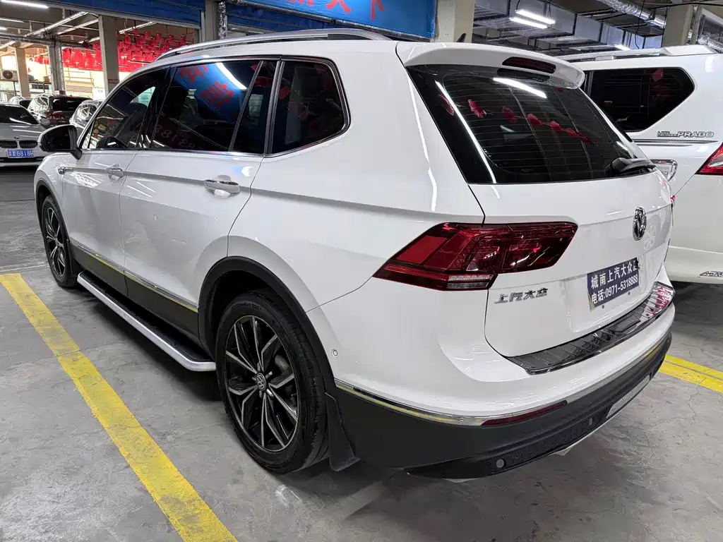 Volkswagen Tiguan L — миниатюра 17