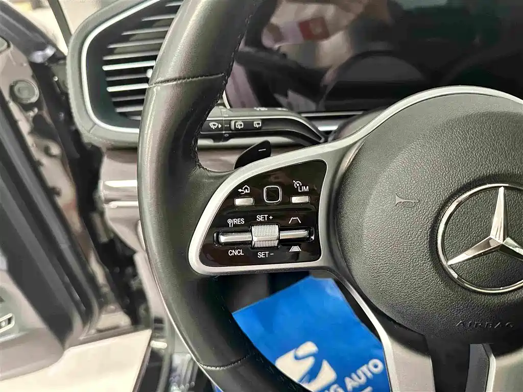 Mercedes-Benz GLE (Import) — миниатюра 8