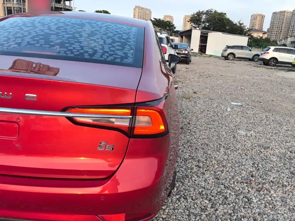 Roewe i5 — миниатюра 8